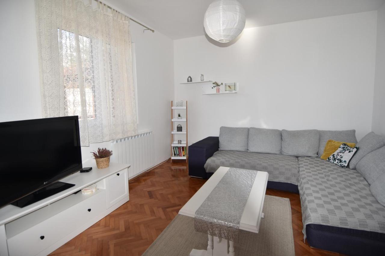 Apartment *Biba* Dugi Rat Eksteriør billede